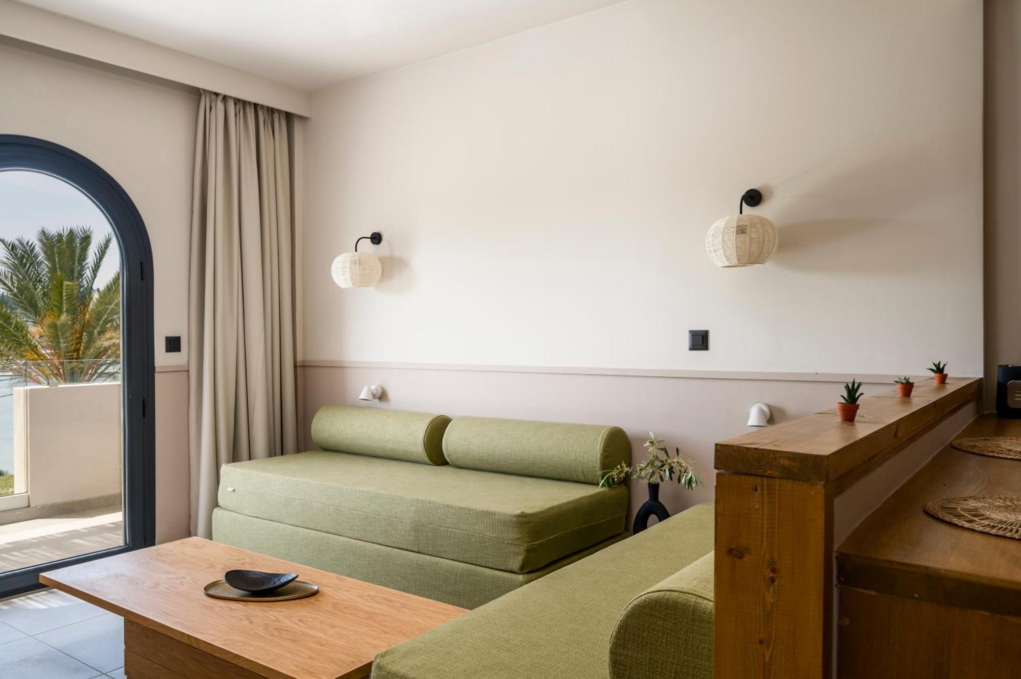 Loadstar Rooms & Suites Kontokali Bagian luar foto