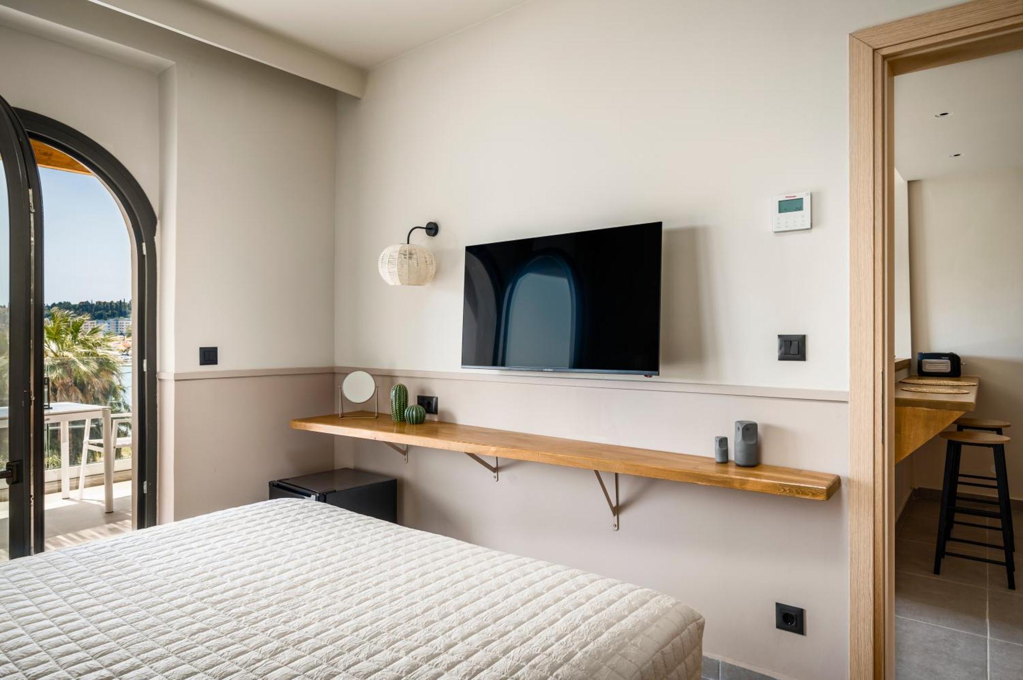 Loadstar Rooms & Suites Kontokali Bagian luar foto